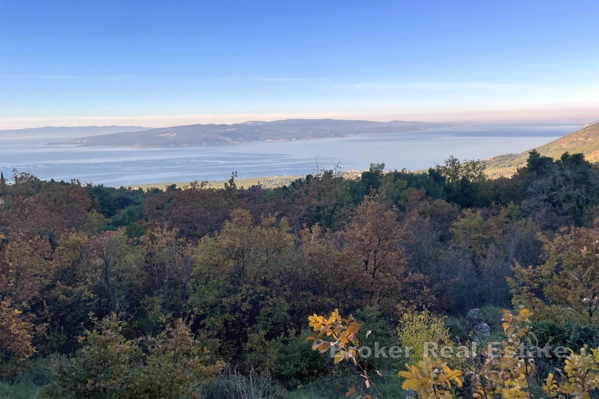 Działka budowlana z widokiem na morze u podnóża Biokova