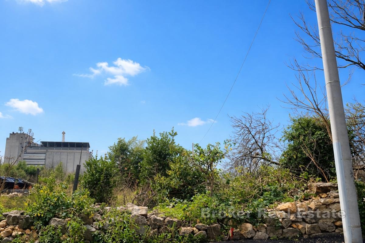 Terreno commerciale per investimento