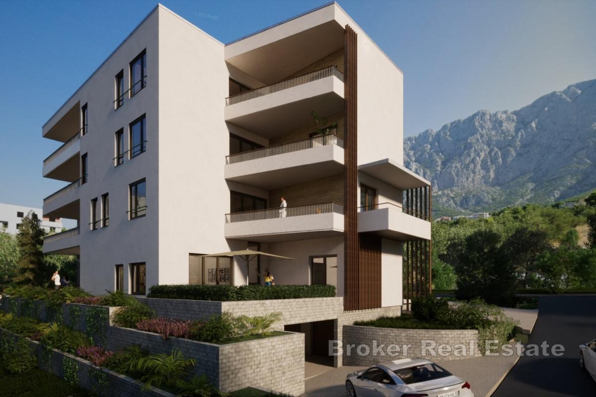 Trzypokojowy apartament z balkonem i widokiem na morze w nowoczesnym, nowym budynku