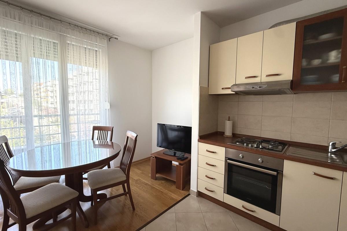001-2056-10-Split-Znjan-one-bedroom-apartment-in-a-desirable-location-for-sale