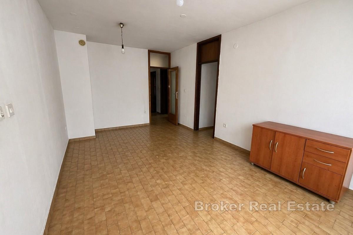 1-Zimmer-Wohnung im Zentrum für Komplettrenovierung