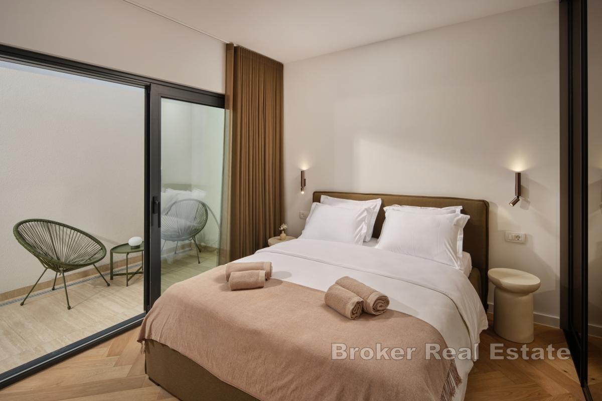 Exklusives Apartment zur Langzeitmiete in einer neu erbauten Luxusvilla
