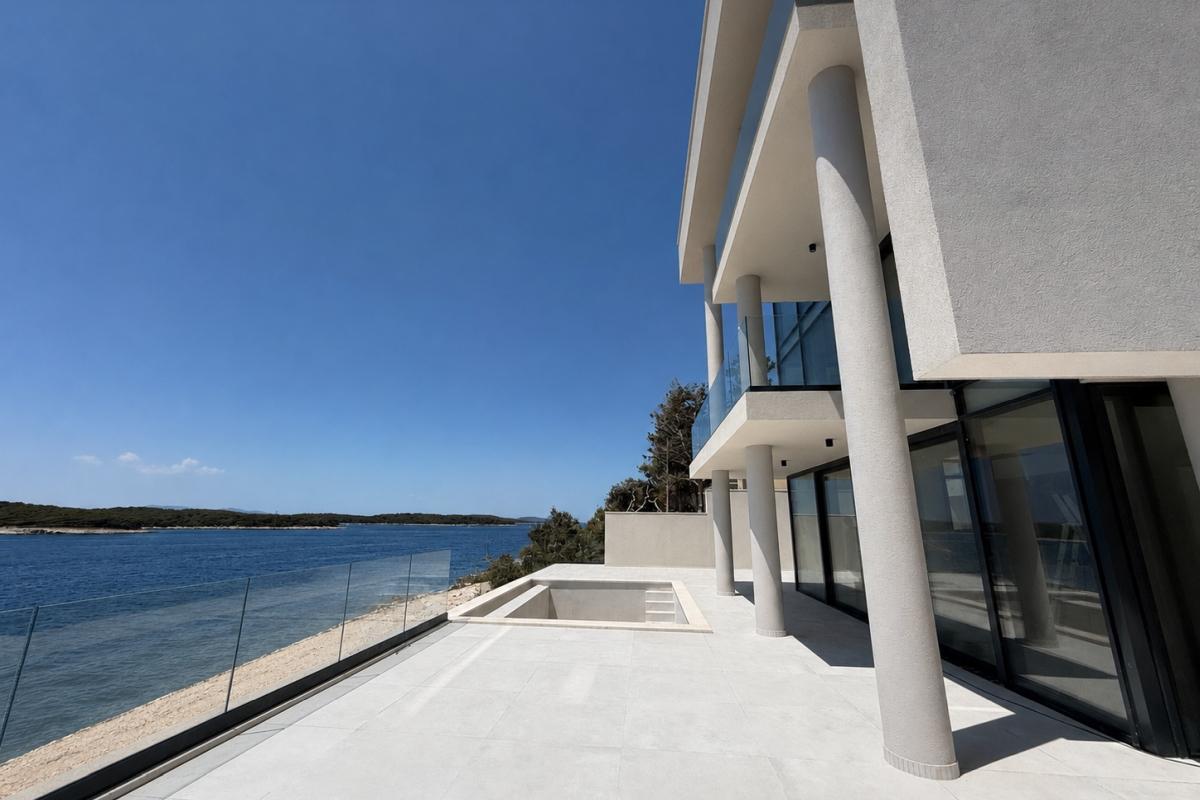 En fantastisk villa med öppen havsutsikt