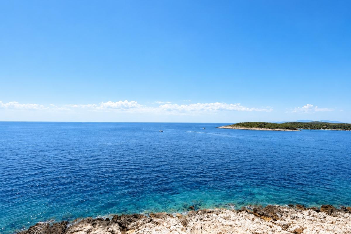 Atemberaubende Villa mit freiem Meerblick
