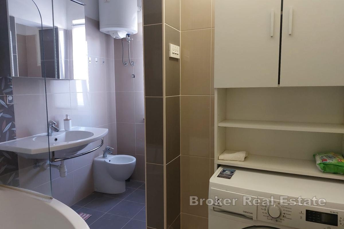 Helle und frisch renovierte Wohnung