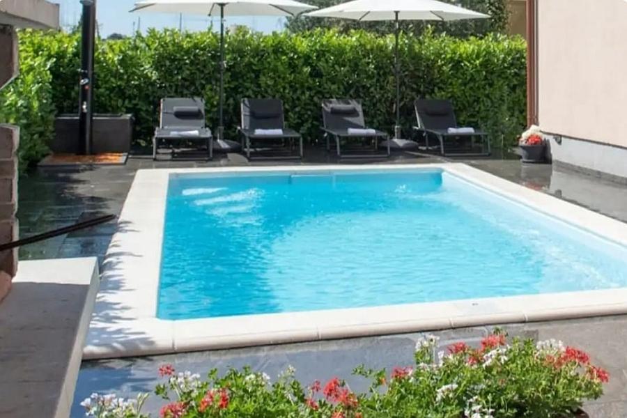 001-2057-03-Trogir-One-story-house-with-pool-for-sale