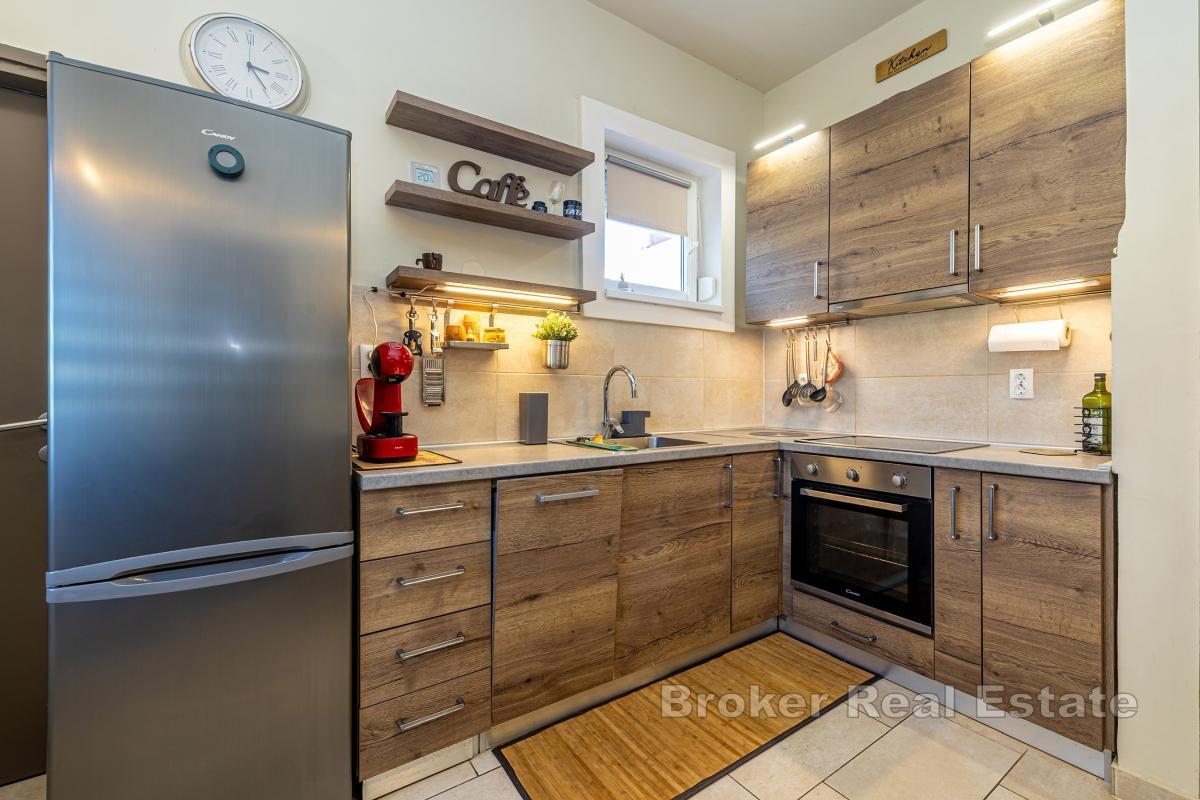 Dvojna kuća s pogledom na more