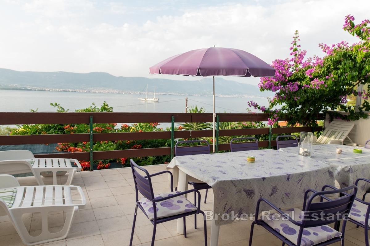 Apartament w pierwszym rzędzie od morza