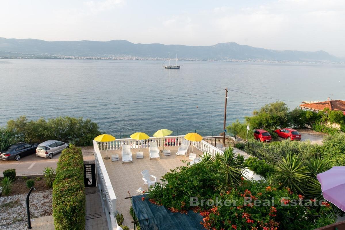 Apartament w pierwszym rzędzie od morza