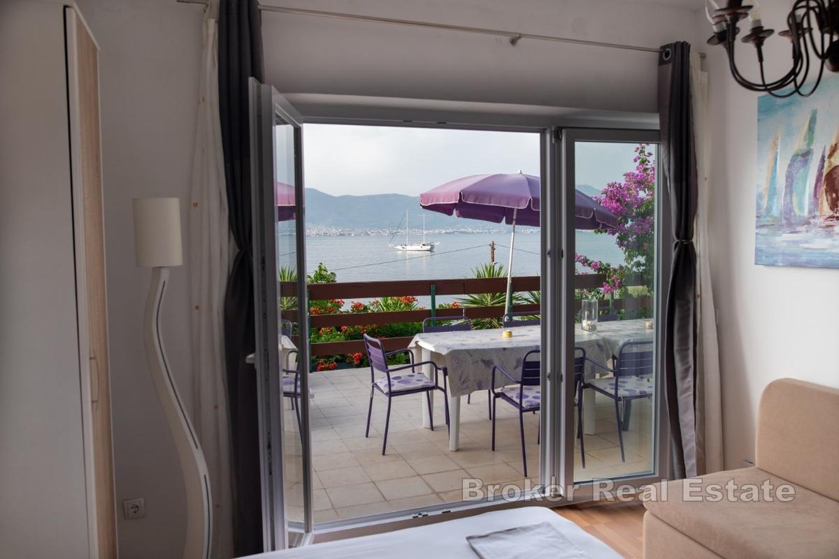 Apartament w pierwszym rzędzie od morza