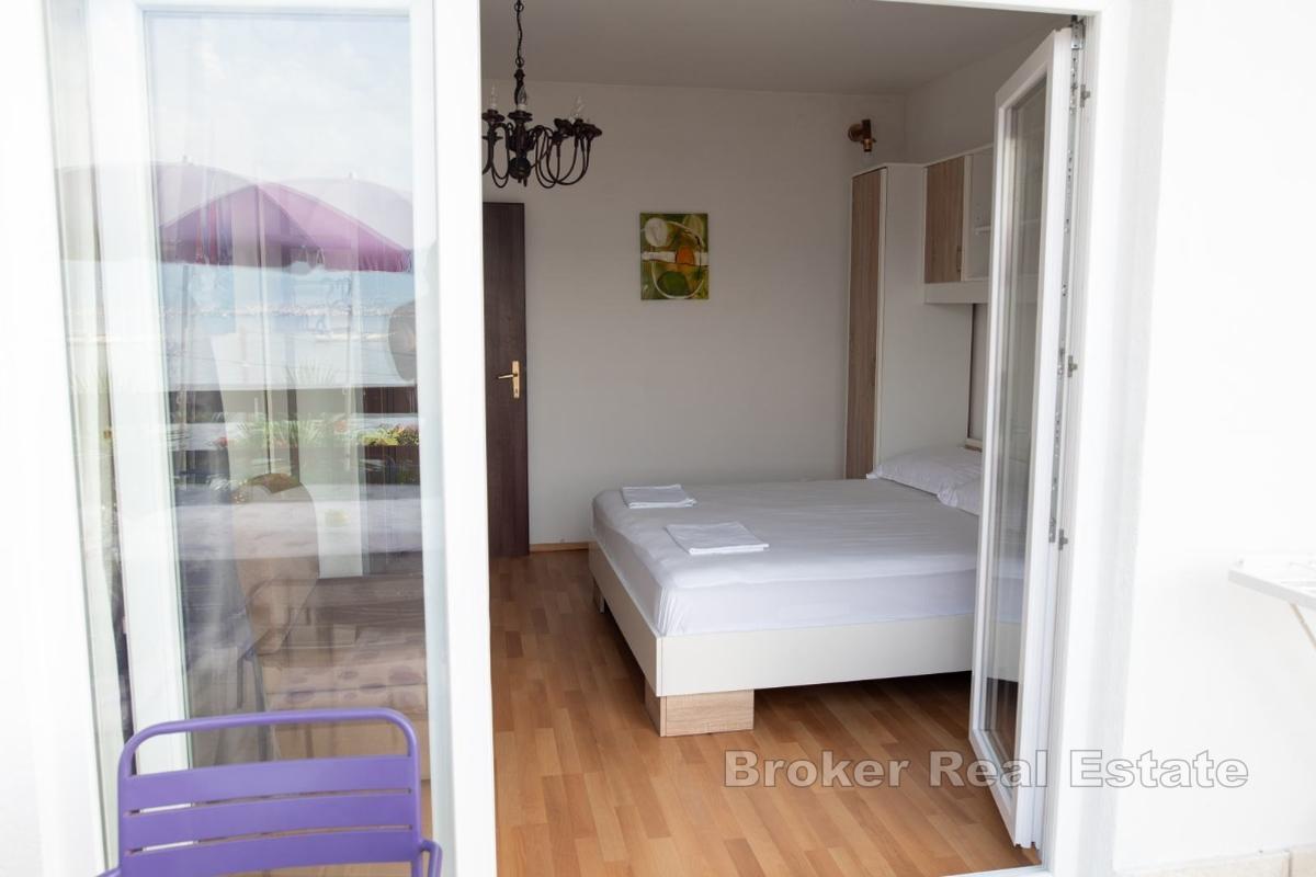 Apartament w pierwszym rzędzie od morza