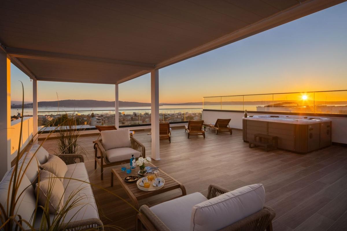 Luxuriöse, bezugsfertige Villa zu verkaufen