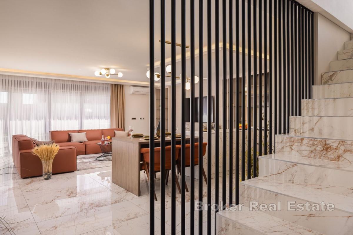 Luxuriöse, bezugsfertige Villa zu verkaufen