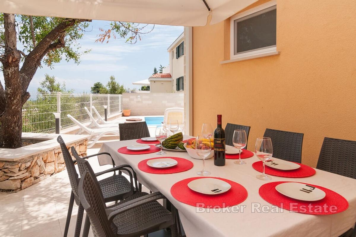 Maison en pierre d'exception avec vue mer et piscine