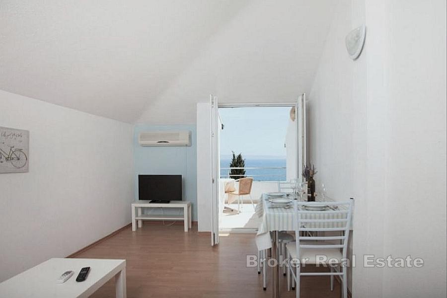 Apartmánový dom s výhľadom na more vo výbornej lokalite