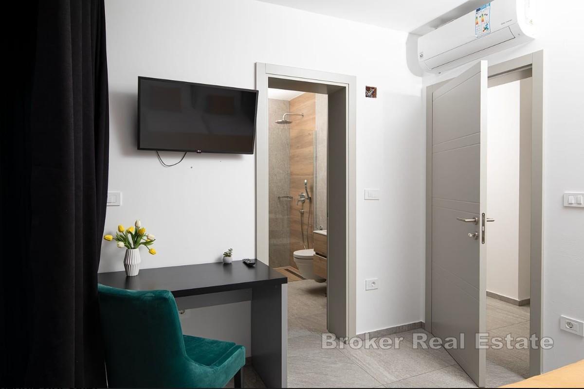 Elegant villa med pool i ett utmärkt läge