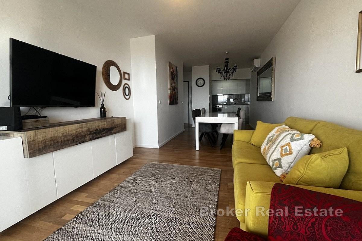 Luxusný dlhodobý prenájom s výhľadom na more