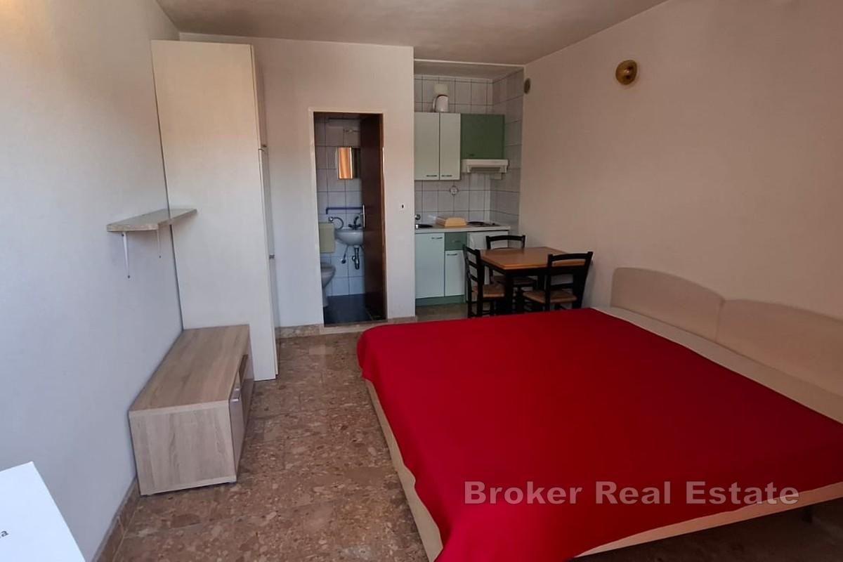 Apartmanska kuća s pogledom na more