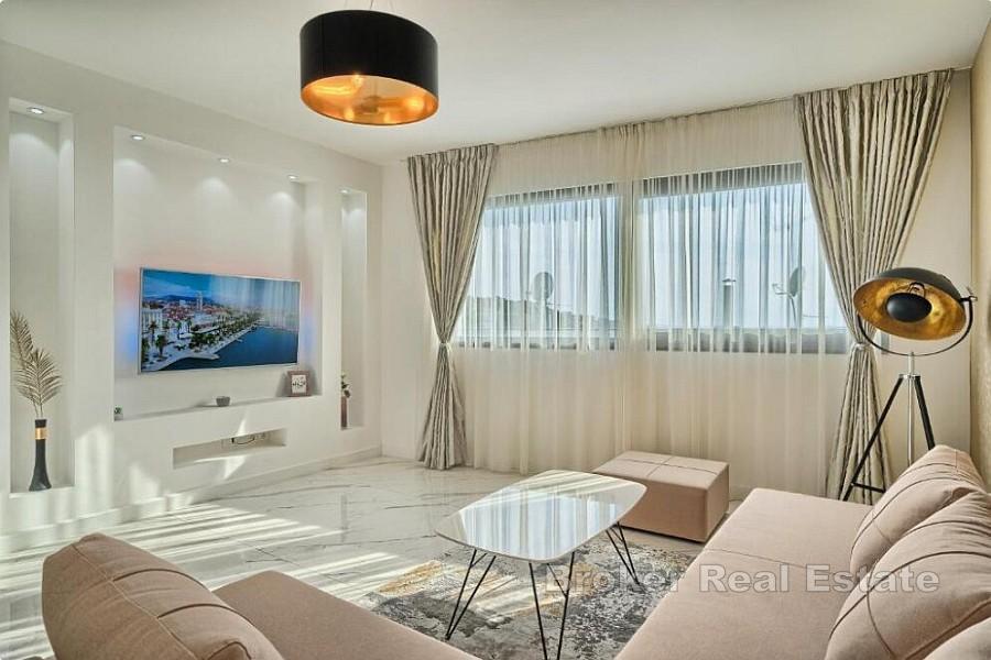 Luxusná vila s výhľadom na more