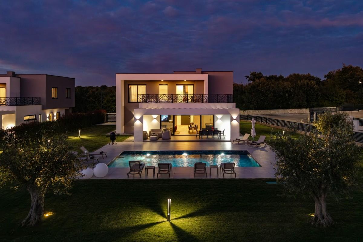 001-2057-50-Pazin-contemporary-luxury-villa-with-private-pool-for-sale