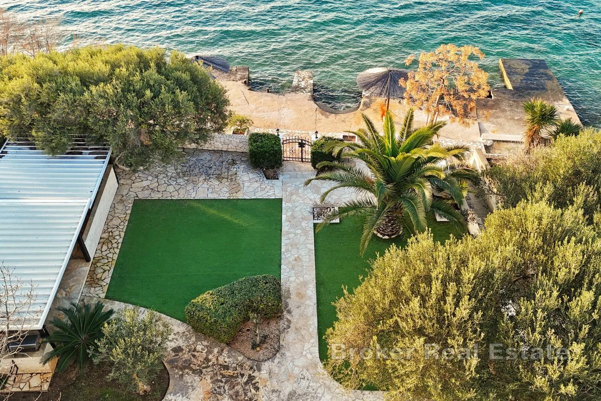 Immeuble d'appartements en bord de mer