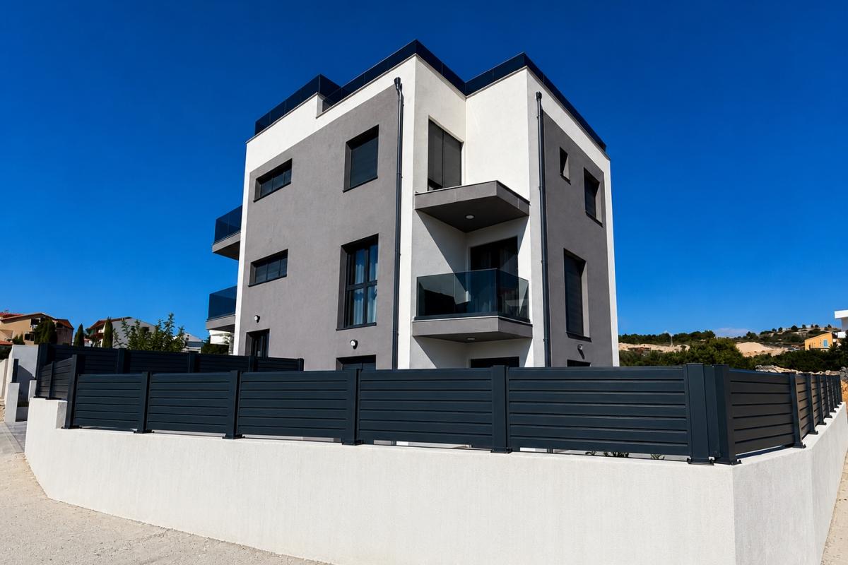 Appartamento moderno con due camere da letto e terrazza