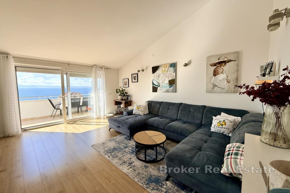 Confortevole appartamento trilocale vicino al mare con vista mare