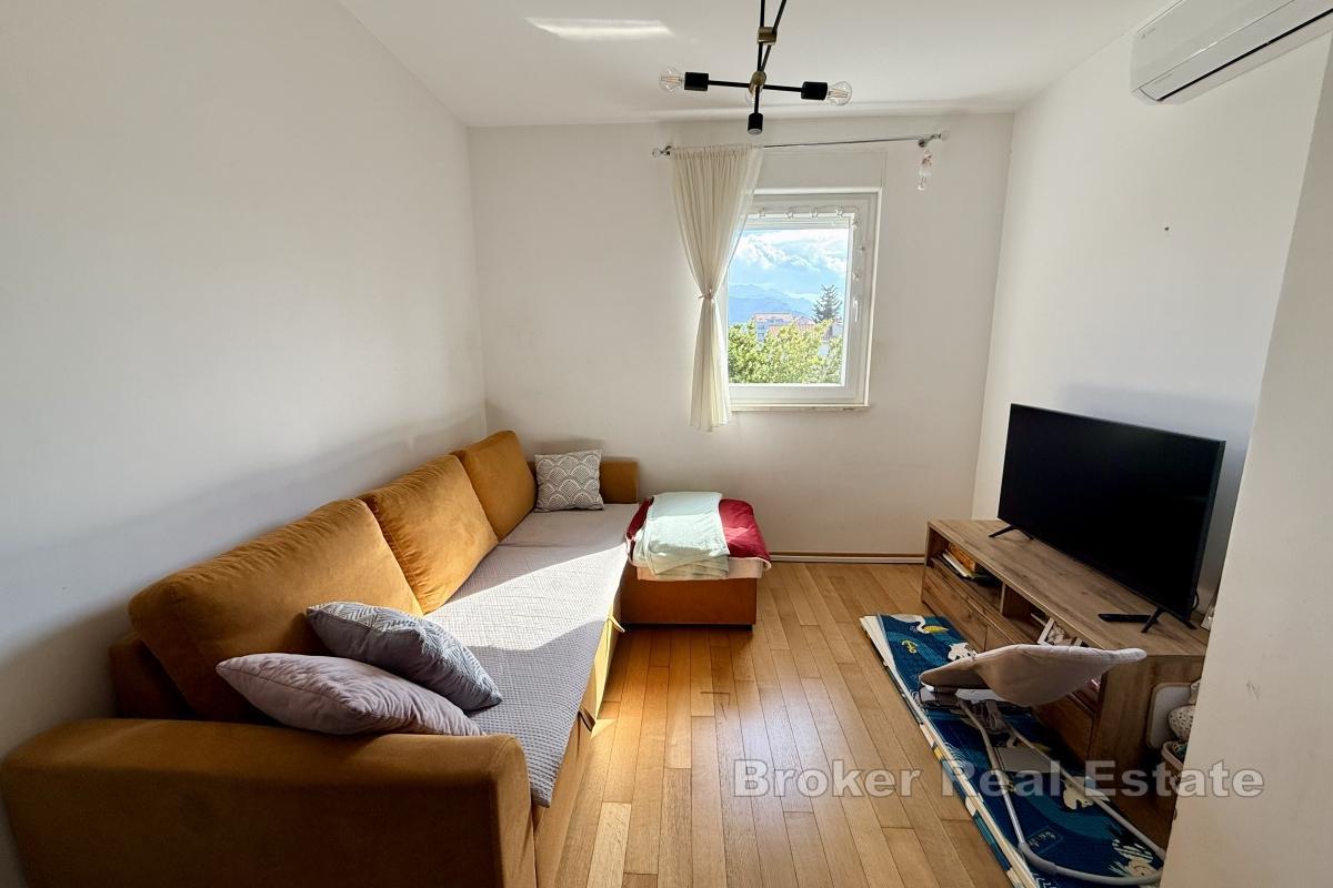 Moderne und komplett möblierte 2-Zimmer-Wohnung in ruhiger Lage