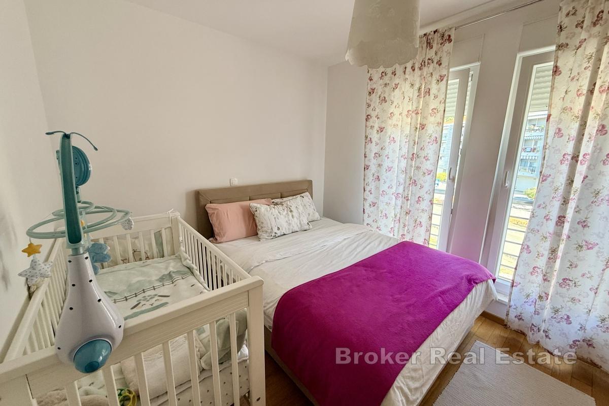 Moderne og fullt møblert toromsleilighet i et rolig område