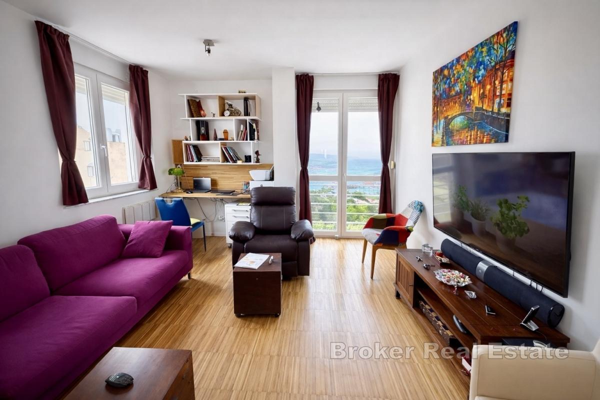 Appartement fonctionnel avec vue imprenable sur la mer
