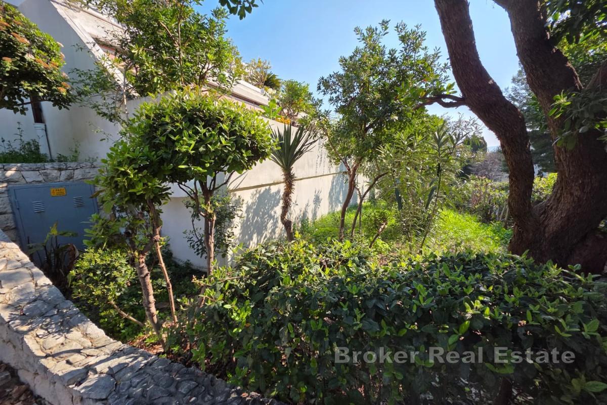 Appartamento con quattro camere da letto e ampia terrazza in posizione privilegiata