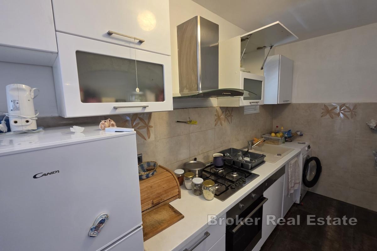Charmant immeuble d'appartements près de la mer