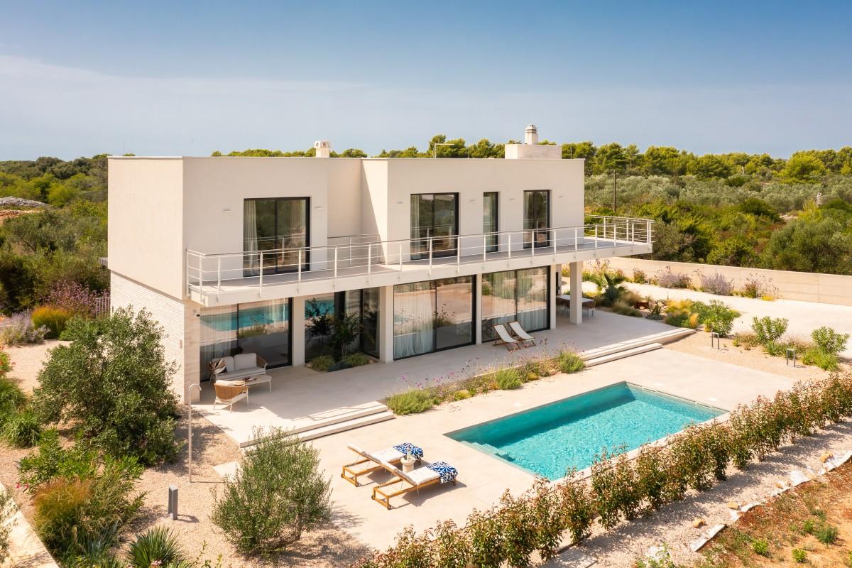 001-2061-13-Solta-contemporary-modern-villa-for-sale