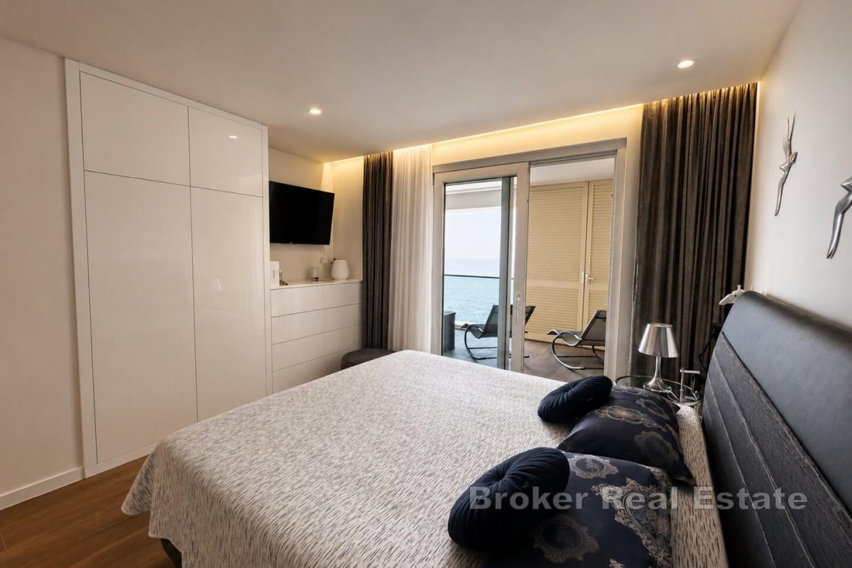Großzügige, hochwertige Wohnung mit freiem Meerblick