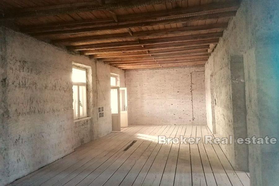 Split, Center - Roh bau Wohnung in attraktiver Lage