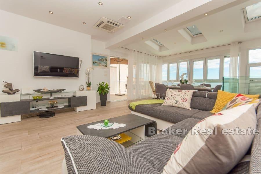 Omis - Maison jumelée près de la mer