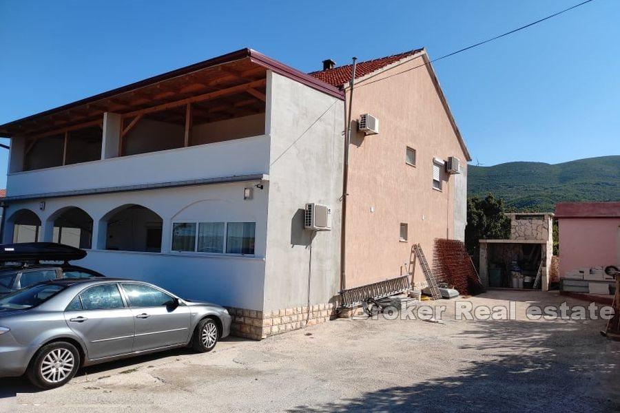 Zadar - Apartmánový dom s výhľadom na more