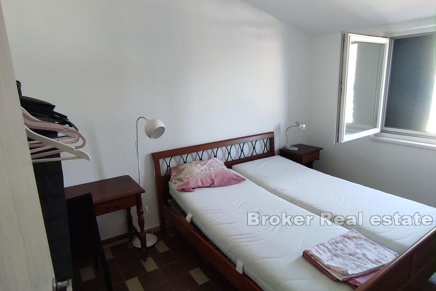 Near Zadar - Semi-detached house with sea view