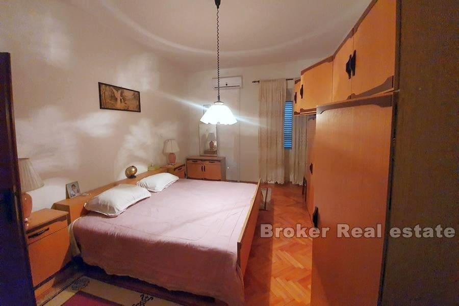 Près de Zadar - Maison jumelée au premier rang de la mer