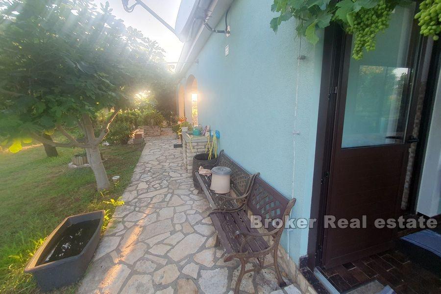 Okolica Zadra - Samostojeća kuća blizu mora