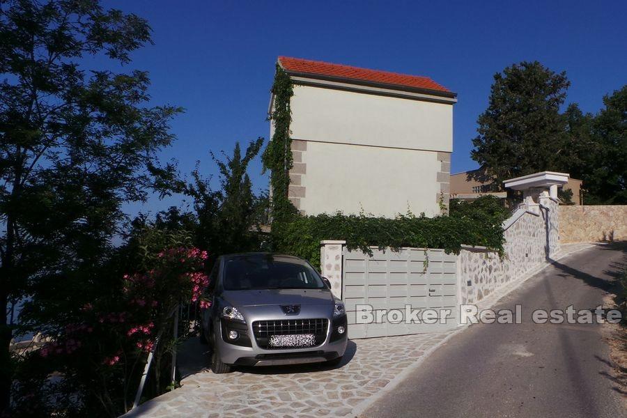 House first row to the sea - Novigrad