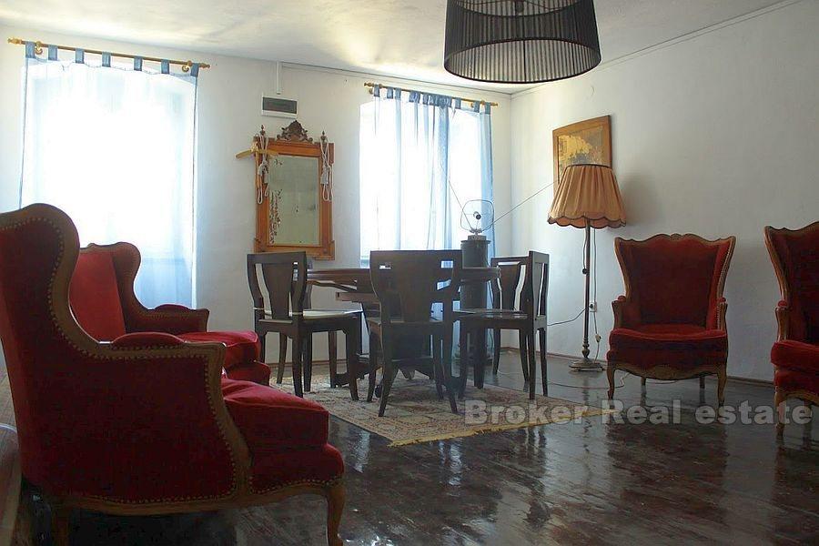 Dom pierwszym rzędzie do morza - Wyspa Zlarin