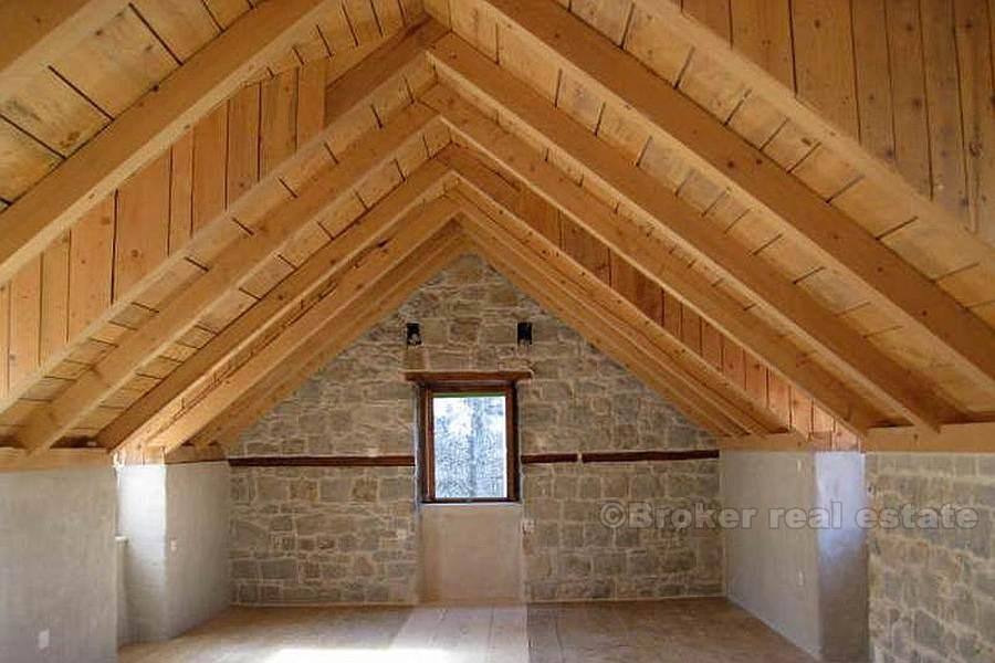 Gammelt steinhus - Split-området