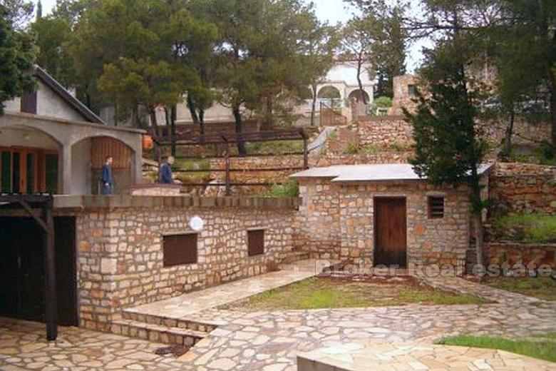 Kuća prvi red do mora - otok Brač