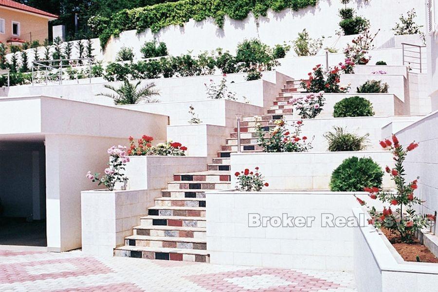 Near Opatija, magnificent villa with open sea views