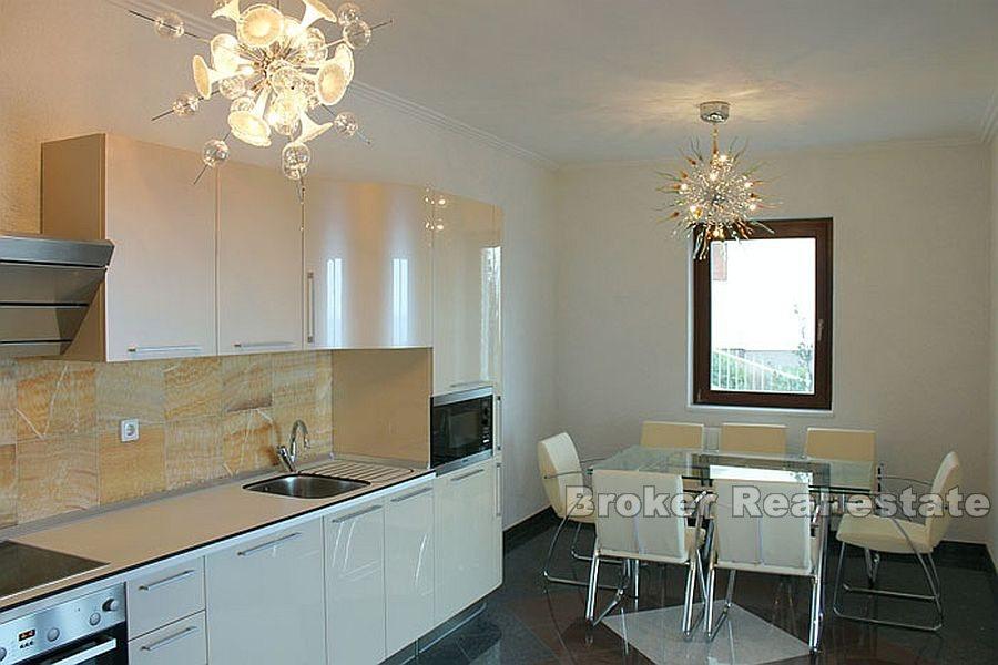 Near Opatija, magnificent villa with open sea views