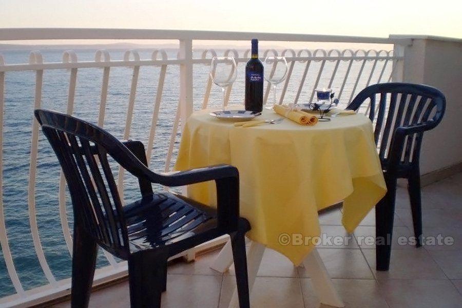 Omis Riviera, apartment house with open sea view