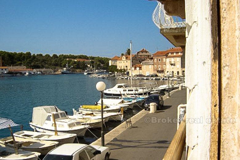 Ostrov Brač - Apartmány s výhľadom na more