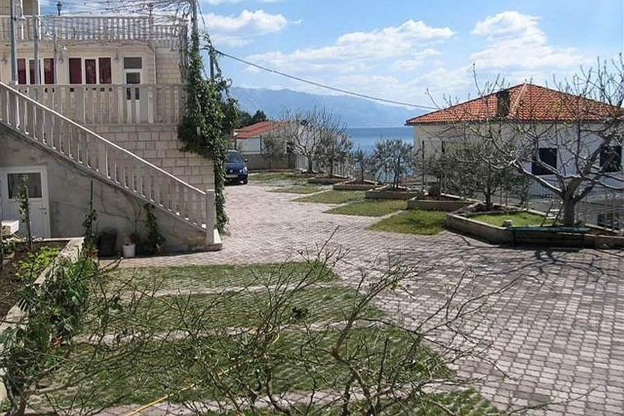 I nærheten av Omis - Hotel