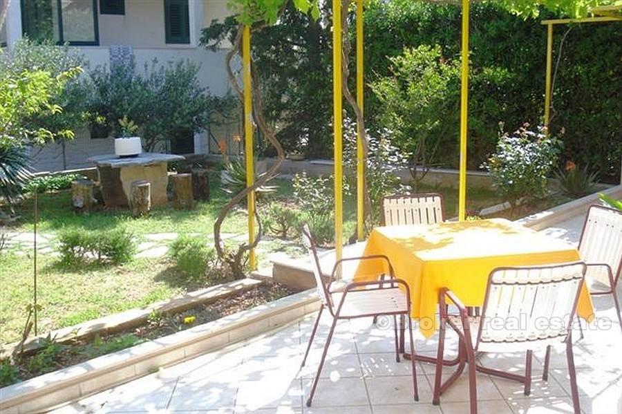 Apartmanska kuća - otok Brač